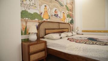 6 bedrooms, WiFi
