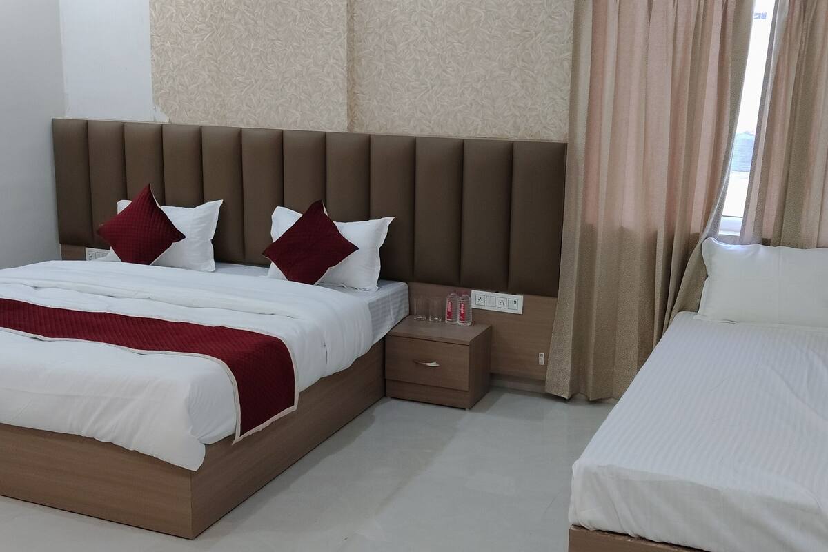 Kamar Triple Royal, Pembersihan Kamar, pemandangan kota