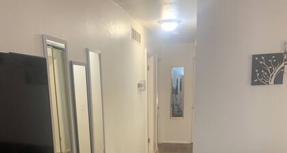 Peaceful 3-bedroom apartment with AC in Cincinnati
