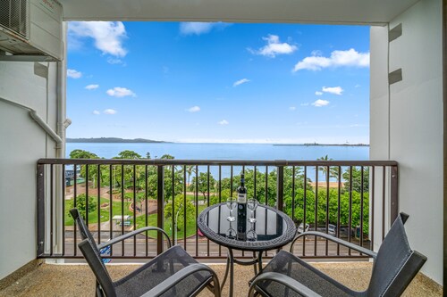 Oceanfront Strand Escape Stunning views pool