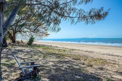 Saunders Beach Shack