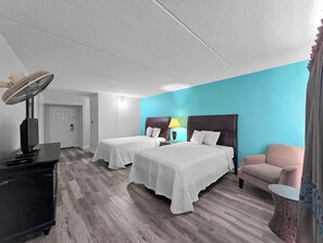 Room - Crystal Palace Resort - Queen Suite (Port Bolivar)