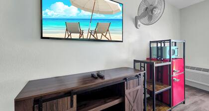 Crystal Palace Resort - Studio Apartment
