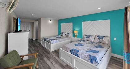 Crystal Palace Resort - Family Suite Double Queen