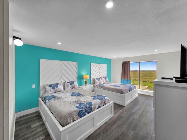 Room - Crystal Palace Resort - Family Suite Double Queen (Port Bolivar)