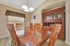 Design House, 4 Bedrooms, Private Pool | Dining - Henley Family Fun House (Davenport)