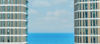 The Seaview 3 bedroom penthouse with a large furnished veranda