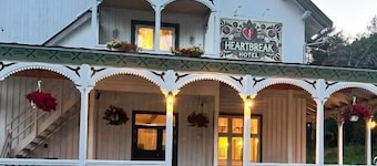 Heartbreak Hotel