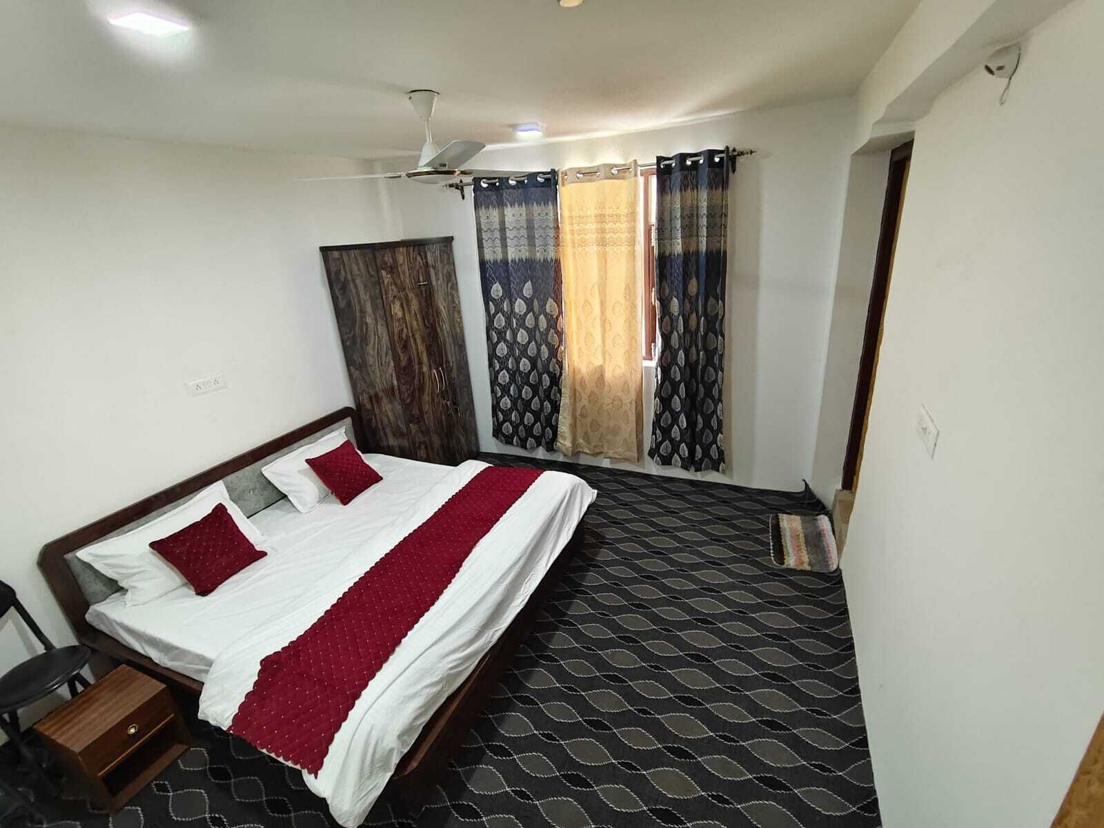 Kamar Double Deluks, pemandangan gunung