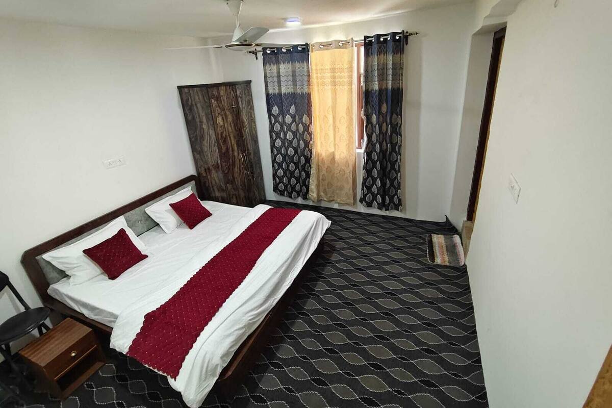 Kamar Double Deluks, pemandangan gunung
