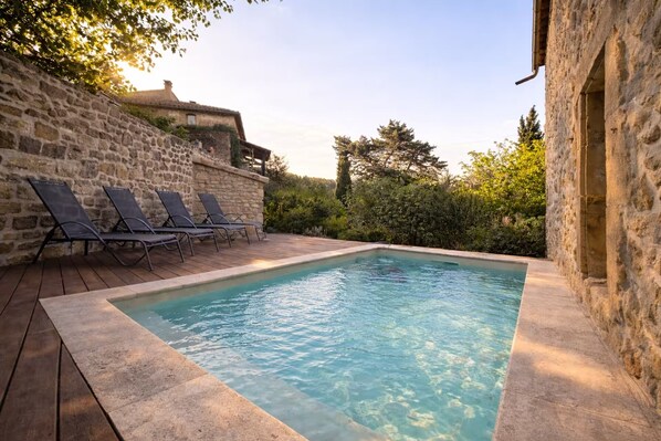 Pool - Vrbo Property (Saint-Paul-le-Jeune)