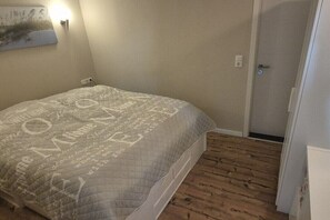 Room - Antom at Knockster Deep (Hinte\/ Loppersum)