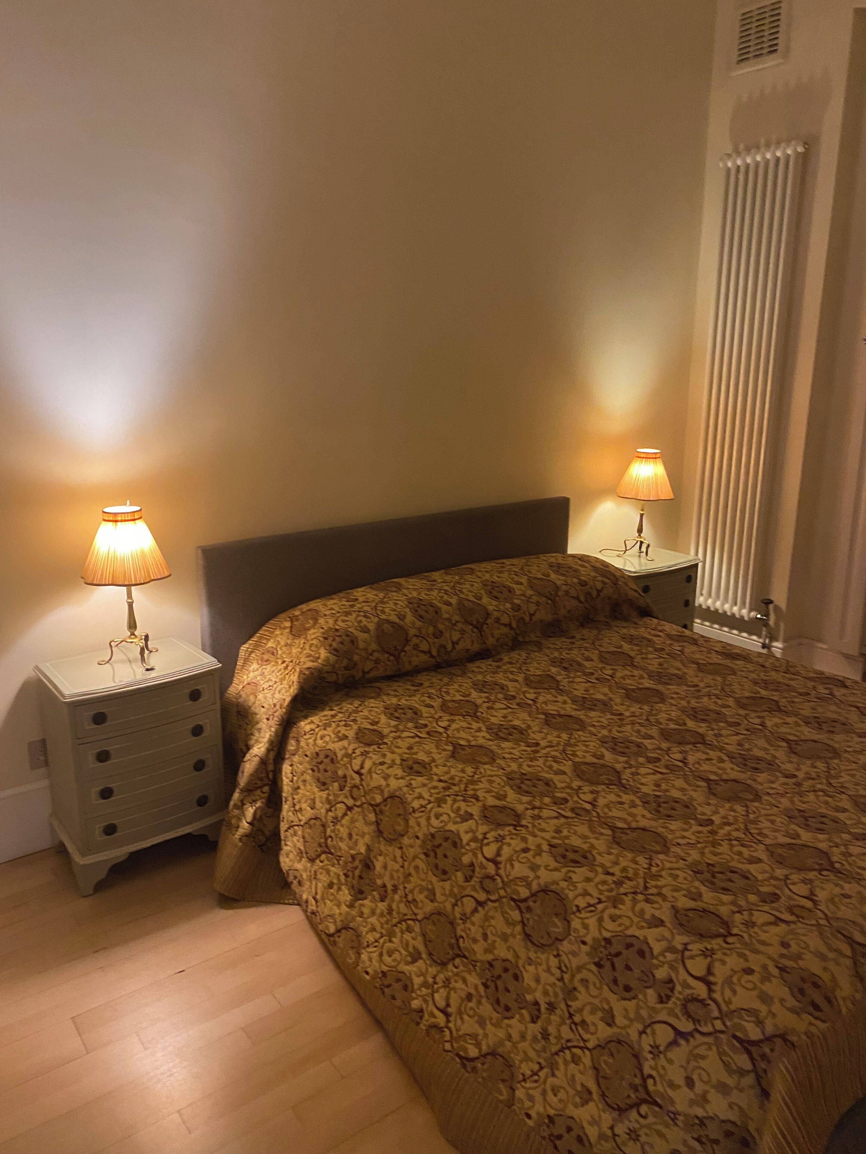 2 camere, ferro/asse da stiro, Wi-Fi gratuito, lenzuola