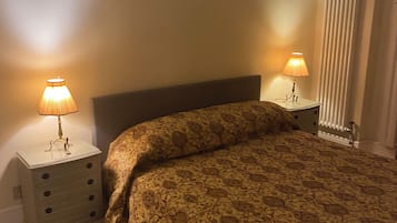 2 camere, ferro/asse da stiro, Wi-Fi gratuito, lenzuola