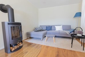 Smart TV, DVD player, books - Holiday home in Lindenberg with barbecue (Lindenberg)