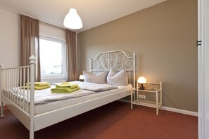 Travel cot, free WiFi - Country holiday Müritz (Jabel)