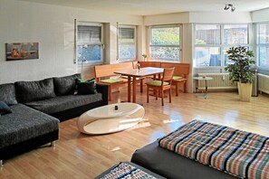 Smart TV, DVD player - Holiday apartment Seeperle (Uhldingen-Mühlhofen)