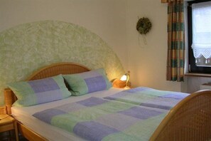 Room - Holiday apartment with 1 bedroom (Waldmünchen)