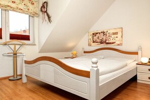 Travel cot, free WiFi - "Beach idyll" 50m from the beach (Insel Poel)