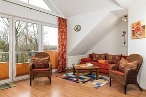 Smart TV, books, stereo - "Beach idyll" 50m from the beach (Insel Poel)