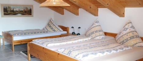 Free WiFi, bed sheets
