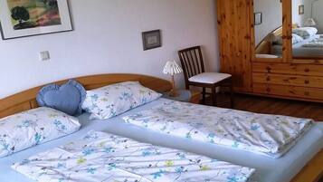 1 Schlafzimmer, Schreibtisch, Bügeleisen/Bügelbrett, kostenloses WLAN