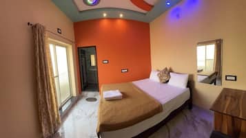 Comfort Duplex, Balcony | Laptop workspace, iron/ironing board, free WiFi