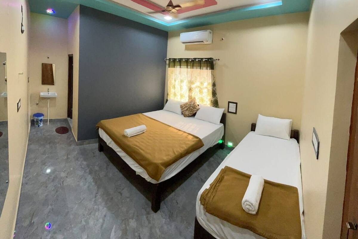 Comfort Duplex, Balcony | Laptop workspace, iron/ironing board (on request), free WiFi