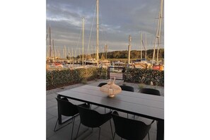 Outdoor dining - Holiday home with 1 bedroom (Wieringerwerf)