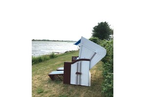 Property grounds - Forest House - Cottage with private beach (Faulück)
