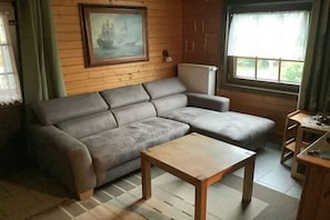 Smart-TV, DVD-Player, Stereoanlage