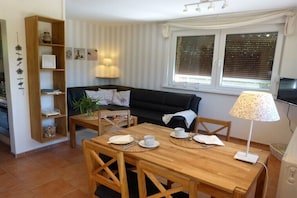 Dining - Holiday home "Am See" (Bad Freienwalde OT Hohenwutzen)