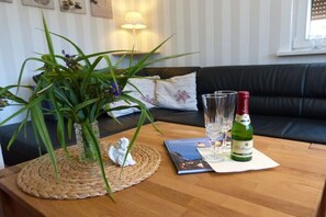 Smart TV, books - Holiday home "Am See" (Bad Freienwalde OT Hohenwutzen)