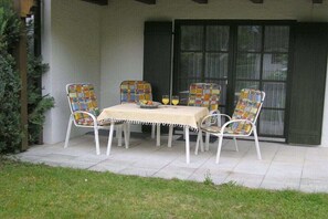Outdoor dining - Holiday apartment with 1 bedroom (Schönau am Königssee)