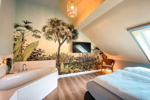 Bügeleisen/Bügelbrett, kostenloses WLAN, Bettwäsche