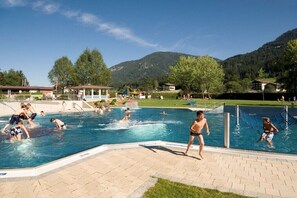 Pool - Cabin with 2 bedrooms (Brixen im Thale)