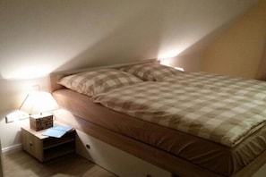 Desk, iron/ironing board, free WiFi - Holiday home with 3 bedrooms (Nordstrand)