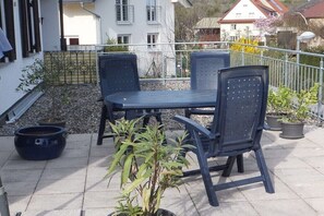 Outdoor dining - Seenest 3-room apartment (Überlingen)