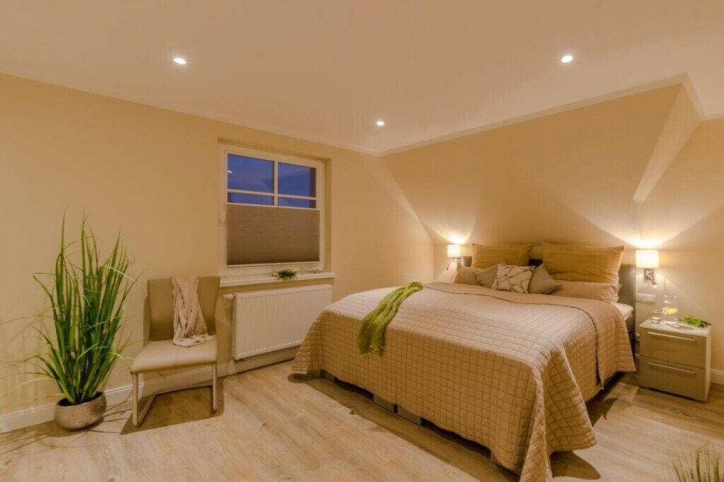 3 bedrooms, iron/ironing board, travel crib, free WiFi