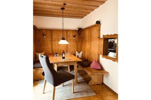 Dining - Holiday apartment with 3 bedrooms (Garmisch-Partenkirche)