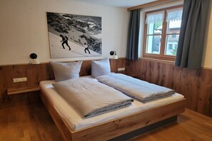 Room - Holiday apartment with 1 bedroom (Schoppernau)