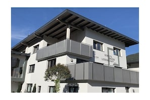 Exterior - Holiday apartment in Fügen with swimming pool (Fügen)