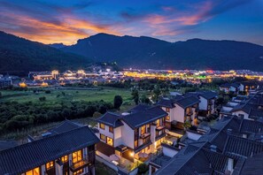 Exterior - Zangshan Yingshu Designer Holiday Villa (Zhangjiajie)