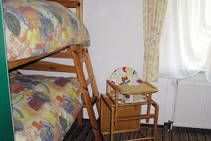 Bügeleisen/Bügelbrett, Reisekinderbett, kostenloses WLAN