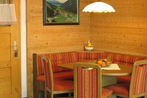 Dining - Holiday apartment Drexel 1 (Bichlbach)