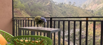 Pahadi Sukoon - A frame Cottages