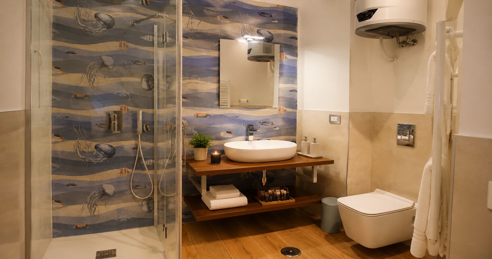 Superior-Doppel- oder -Zweibettzimmer | Badezimmer | Dusche, Haartrockner, Handtücher, Seife