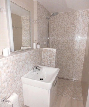 Een douche, een haardroger