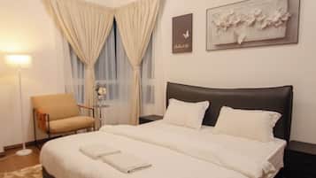 Condo, 3 Bedrooms, Balcony