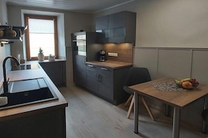 Coffee/tea maker, fridge, oven, stovetop - Holiday home in Briedern with swimming pool (Briedern)